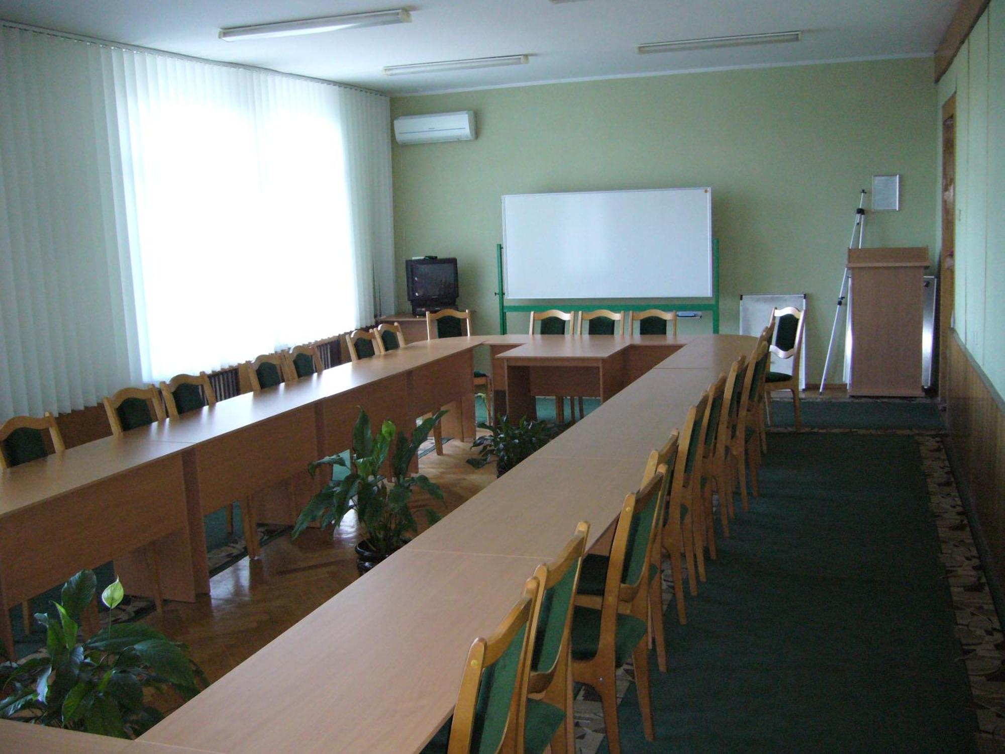 Hotel Profspilkovyi Lutsʼk Екстериор снимка